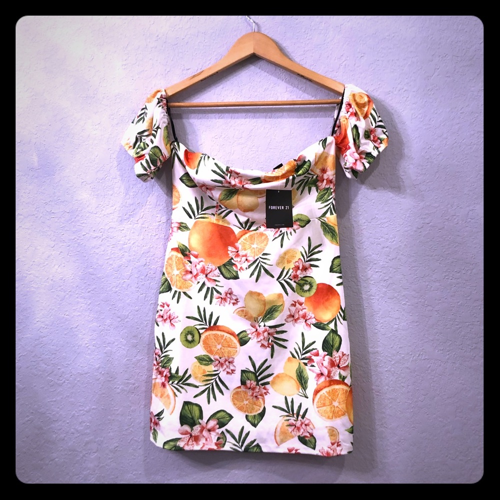 ⛱ NEW Off shoulder tropical fitted dress